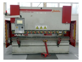Baykal APHS 3106x120 – Prasa krawędziowa hydrauliczna