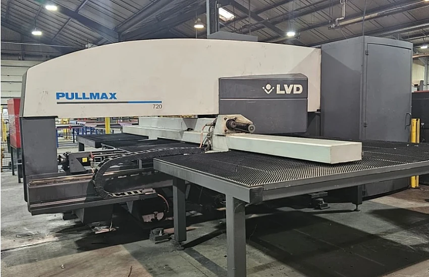 Wykrawarka LVD PULLMAX 720 - precyzja i solidność w jednym