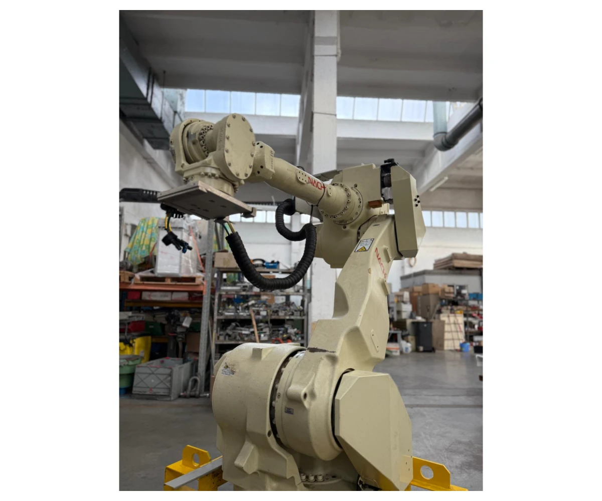 Robot Nachi FD