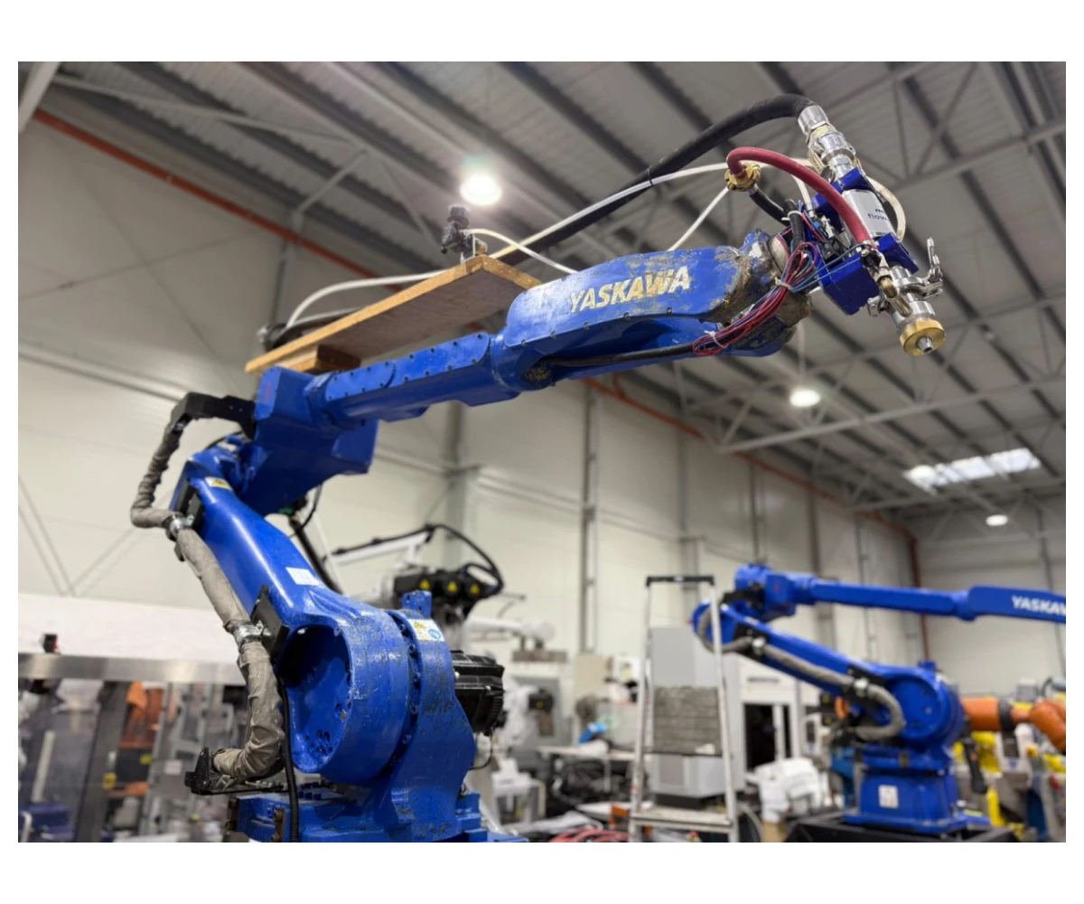YASKAWA YR-1-06VXHL20-A00 Roboter