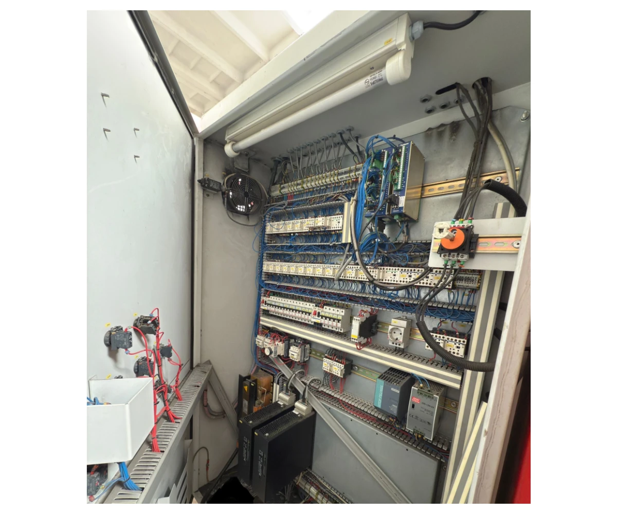 68ecf3e2e7f52_8f26b452-96ec-4373-b515-848314577286