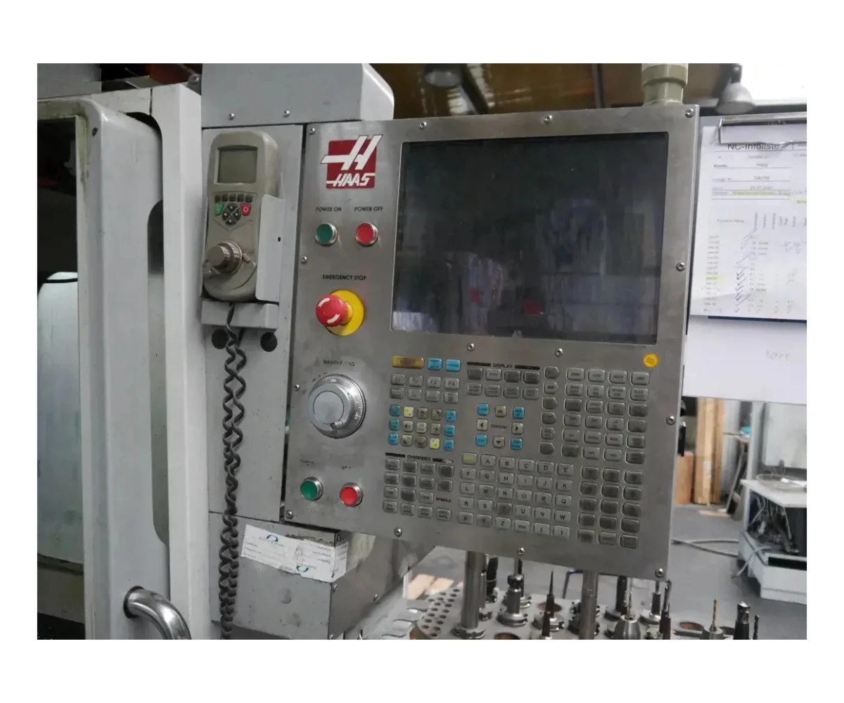 69242c571fcc3_V18383-11_2_slide