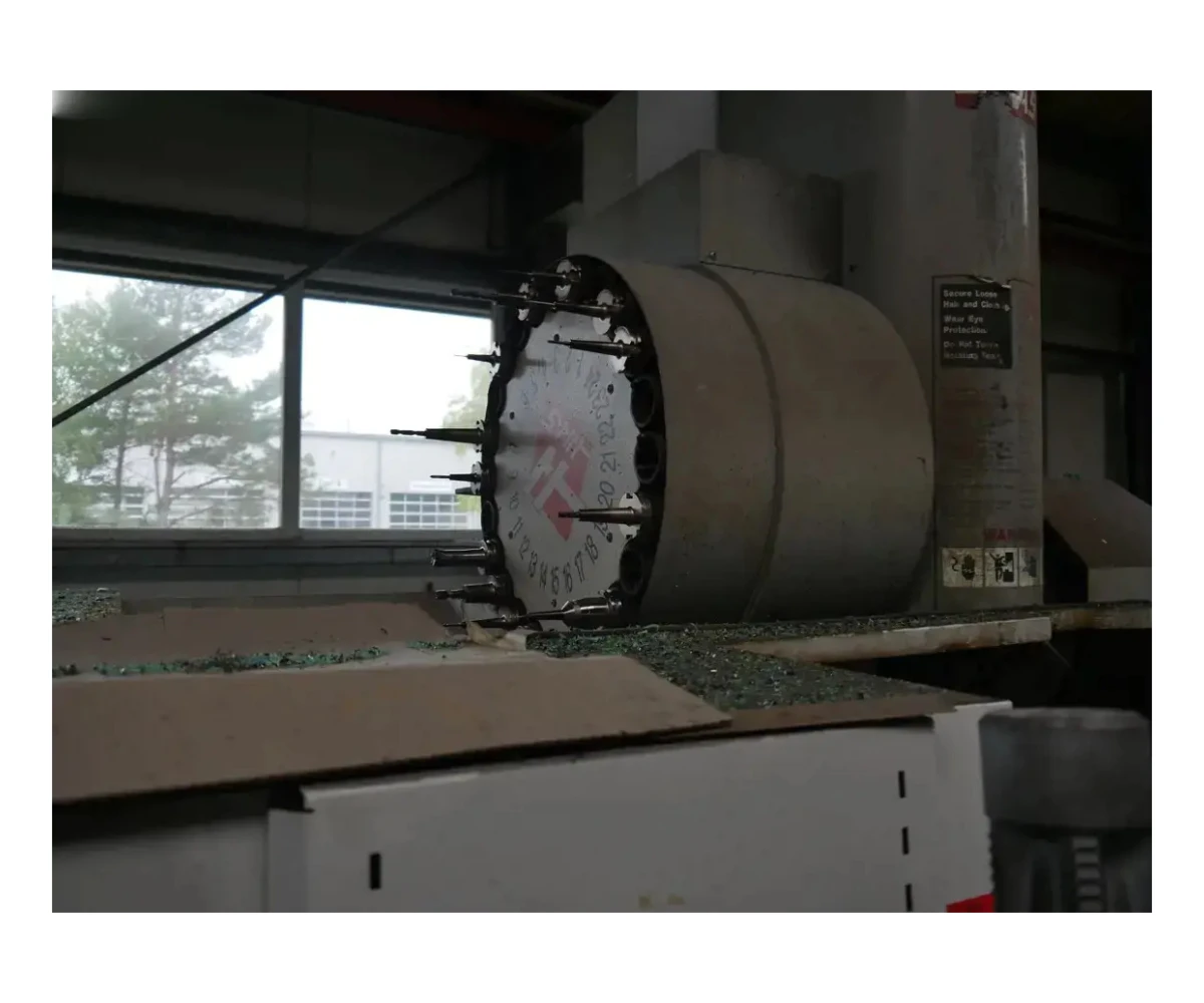 69242c64a5bb7_V18383-11_8_slide