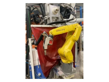 Robot spawający Fanuc 200iD/7L na przejeździe