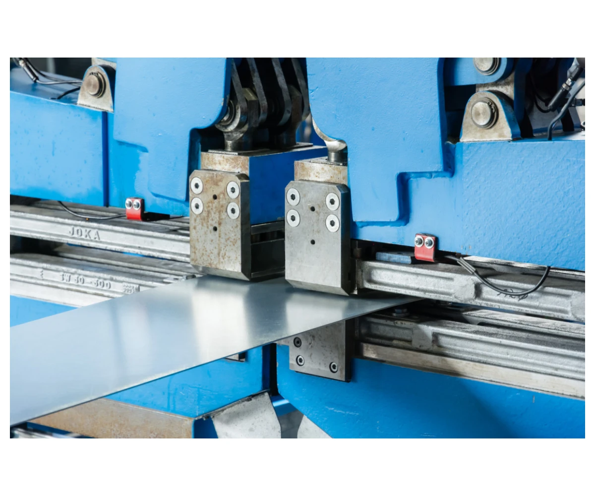 69b16605debaf__DSC0044