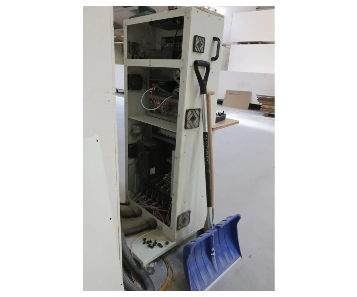 69d8cca17eb63_6467d0f4b5be5e19b22459c90039379e1e119469-rotated-1-683x1024