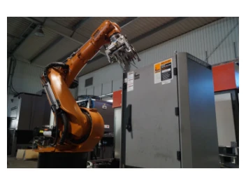 Industrial robot Kuka KR125L 100/3 (sn: 849216)