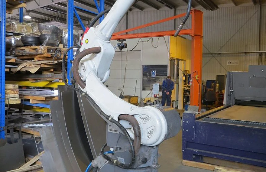 Implementation of the PANASONIC TA 1800 welding robot